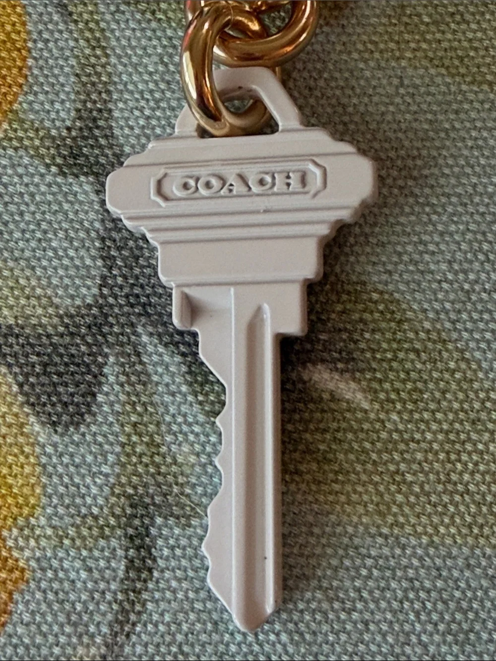 🔑🩷🔑 COACH KEY CLUSTER BAG CHARM KEYCHAIN 🔑🩷🔑  NWT 🔑🩷🔑